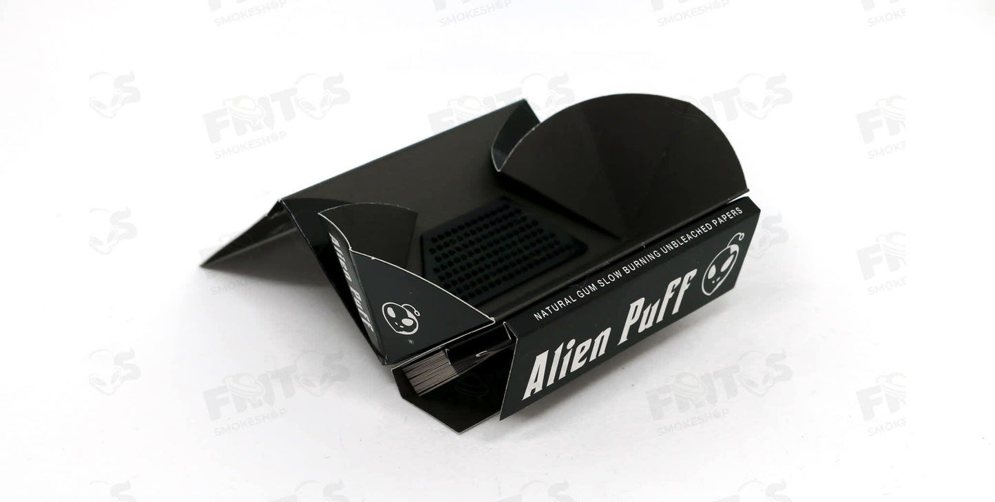 Alien Puff Kit 4 en 1 50 hojas + Grinder + Charola + Filtros 1¼ - Fritos Club Smoke Shop