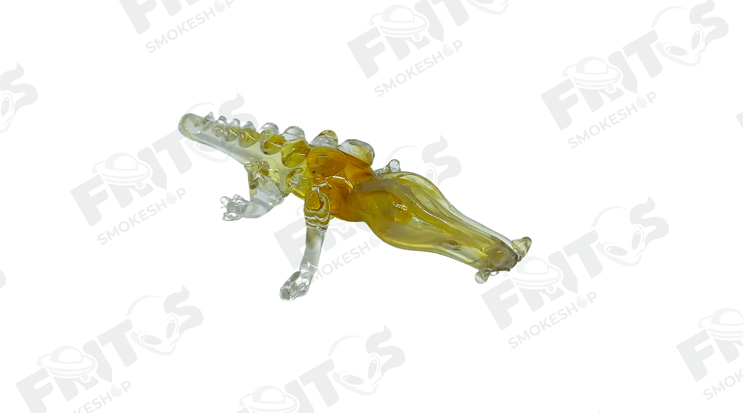 Pipa de vidrio con diseño de cocodrilo amarillo - Fritos Club Smoke Shop